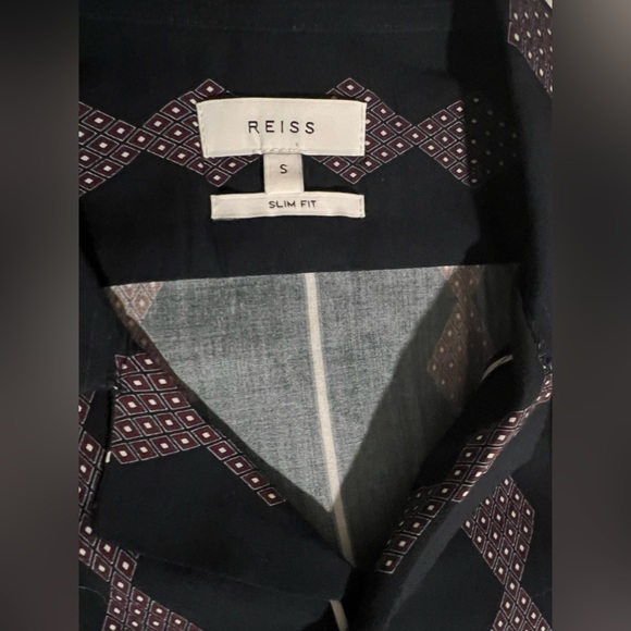 Reiss “Stevie” Diamond Printed Cuban Collar Viscose Shirt, Tom Holland style - Picture 5 of 9